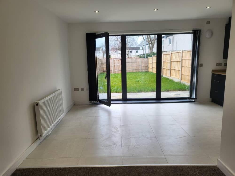 44 Beyers Close Manchester Eksteriør billede